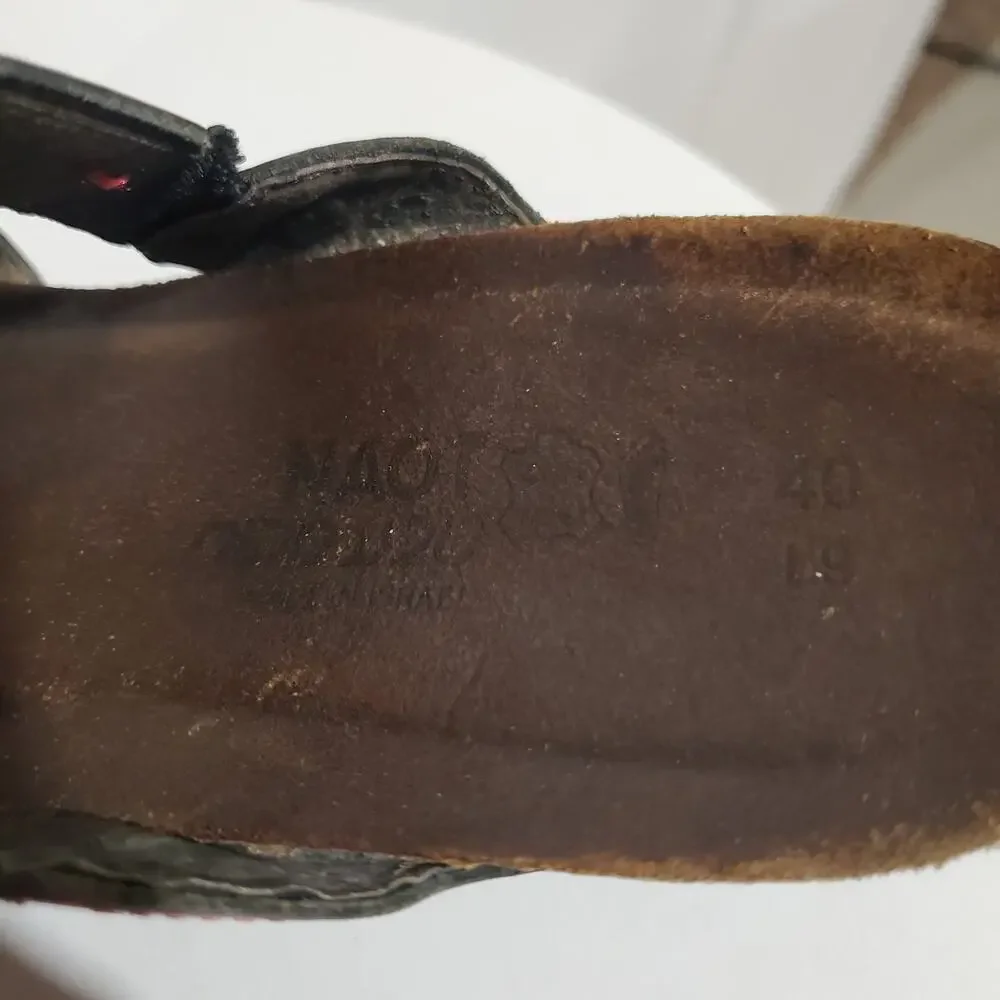 Naot Ashley Patent Leather Jeweled Slip On Wedge Footbed Sandals Size 9 EU 40